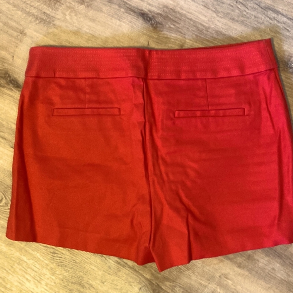 Loft Red Shorts With Gold Tone Button Detail Size 10 - Picture 4 of 9